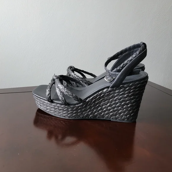 Torrid Black Wedge Sandals - Picture 10 of 10